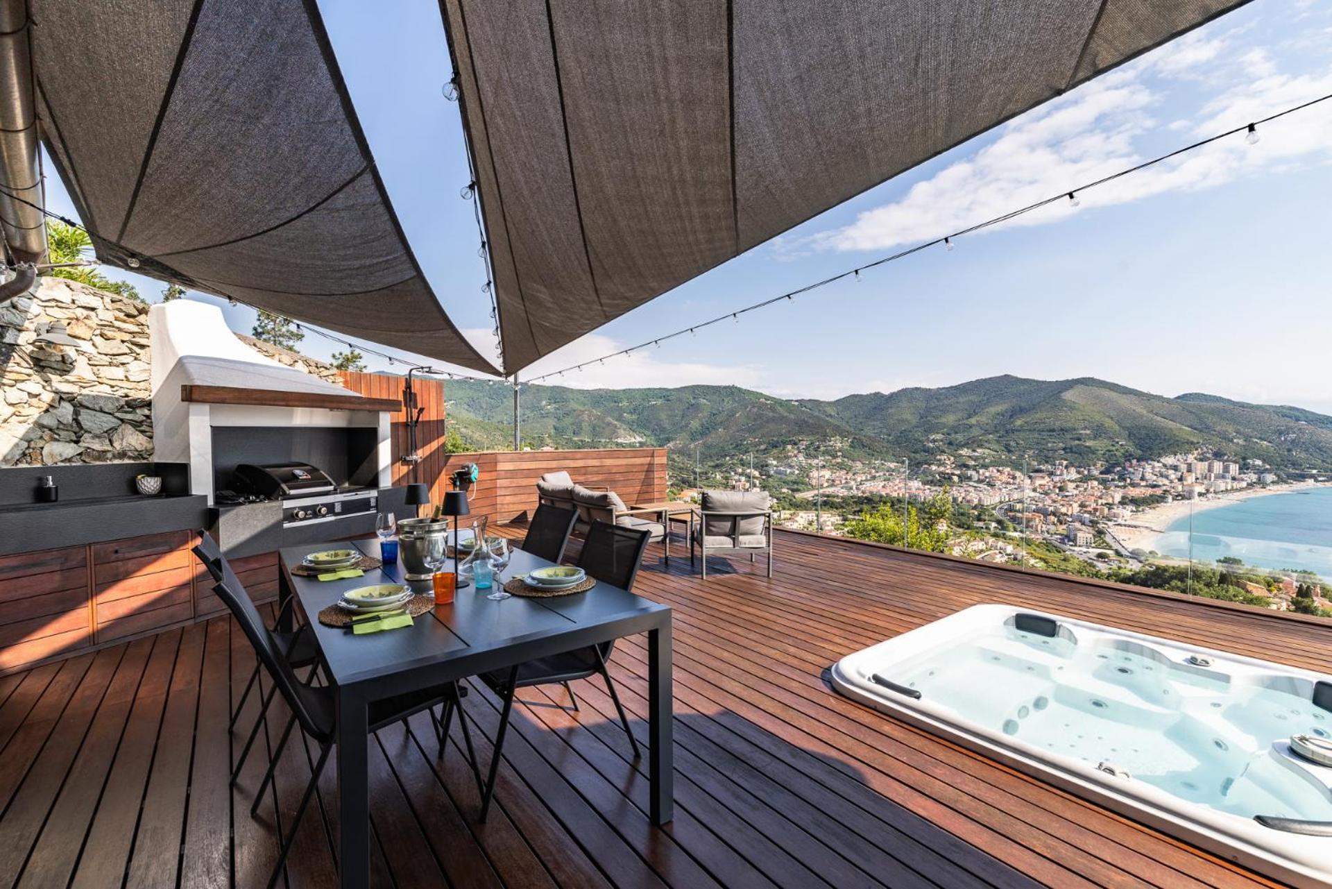 Spettacolare Vista Isola Terrazza E Idromassaggio Villa Noli Bagian luar foto