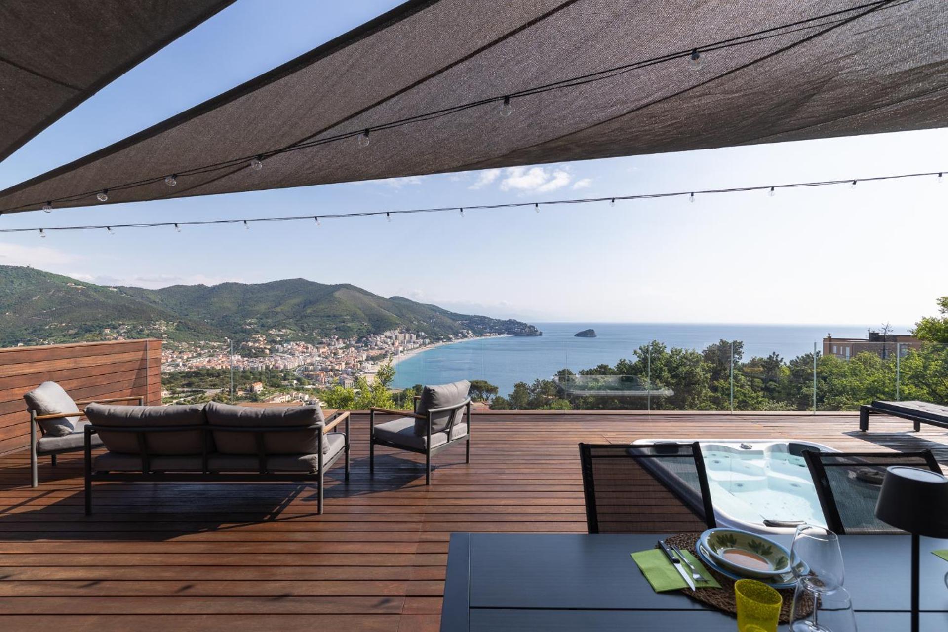 Spettacolare Vista Isola Terrazza E Idromassaggio Villa Noli Bagian luar foto